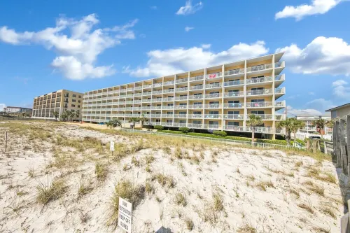 Manta Ray 413@ Pelican Isle  Beach Serv/Fish/Relax * Beach Front*