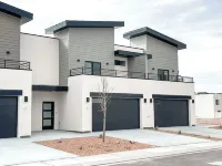 Kanab Townhome - Hot Tub - 3Br - Sleeps 10 - Zion - 3つ星