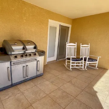 Spacious home with panoramic views of Zion National Park! Come & visit!