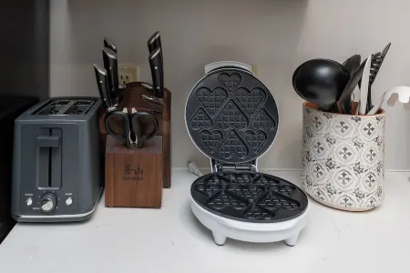 Soulard Gem-Cozy APT- Walk to Downtown STL! WIFI Отели рядом с достопримечательностью «Old Cathedral»