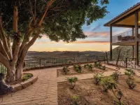 Breathtaking retreat in the wine country on the ranch with goats you can pet! Hotels in Poway
