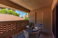 Super Host w/23 reviews on Airbnb! Fantastic Location- Biltmore Luxury Condo