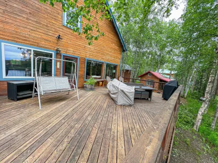 Sunshine Lake Family Oasis w/ Private Sauna