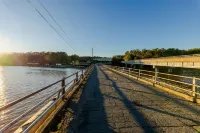 Lake Tillery Retreat. Walk to Marina.