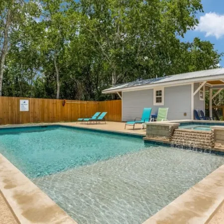 Wine Country Compound I Pool & Hot Tub I Club House and Casita!