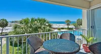 Happy As a Clam in Villas 221 Hotels near Santa Rosa Island