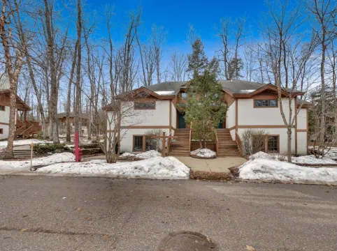 Boyne Mountain Disciples Ridge Ski in/Ski out Lodge, 5 BD/4BA - Sleeps up to 20