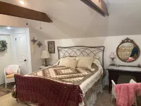 EARLY BIRD RANCH ( Beautiful Country Home Located Near Ellicottville New York ) Hotels in Otto