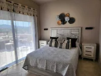 Ático Esquinero con Vistas al Valle del Este y a al mar con Piscina Comunitaria