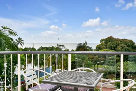Best Location in Cairns - Ocean Views
