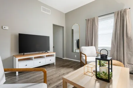 Modern space close to BSU/DWTN/Hospital Отели в г. Манси