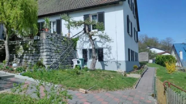 Großzügige 2-zimmer Wohnung mit Eigenem Garten 蘇爾茨酒店