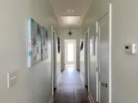 Boudreaux's Beach House Hotels in Grand Isle