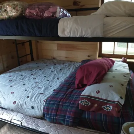 Quaint cozy little cabin geared for folks coming to Leech Lake to fish or relax.