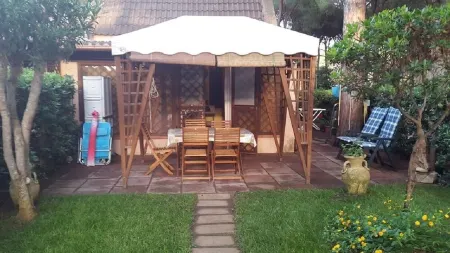 200 m from the beach, house 4 Beds GREEN