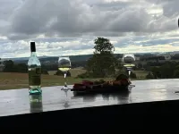 Hillcrest Farm Stay affordable 2 bedroom apartment Hotels in Oberon