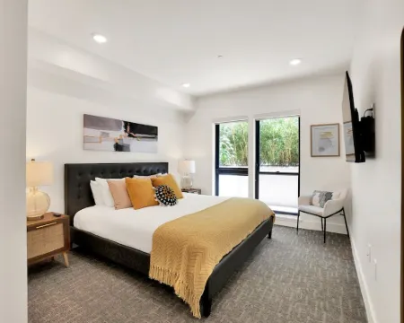 Pets Stay Free • Private Terrace • Elevator • King Beds • In-Unit W/D Hotels in Walnut Creek