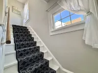 Park view ⁞ Porch swing ⁞ Game room ⁞ 2BA ⁞ Manchester Manor: an elegant escape