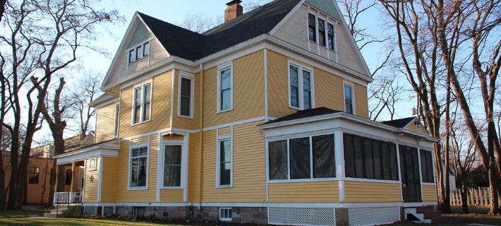 Historic Home With Modern Amenities - Great for Families with room for up to 18! Hotels in Clear Lake