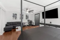 Adventure Coast Modern; 3/3 Pool w/ Firepit and Outdoor Dining Area