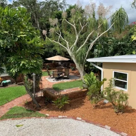 Courtyard Bungalow