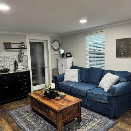 Unwind@839 says it all! Charming cottage in Lodi, a wine country destination.