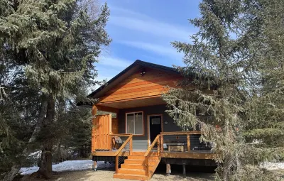 Hibernation Station - Two Bedroom Cabin Hotel a 