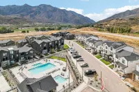 The Charleston near Snowbasin - 2 Kings and a Queen, fast wifi in Mt Green
