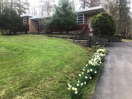 Mid-Century Modern Catskill Retreat, Walk to town