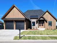 New Modern 5Br with AC - Walk to Targhee Shuttle Hotels in Driggs