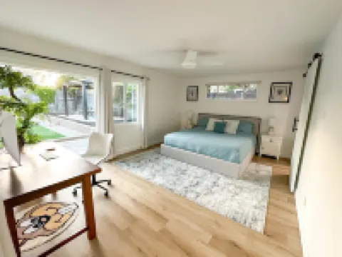 Mid-Century Modern Oasis in La Jolla Shores: Steps to Beach, Fun for Families!