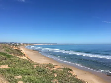 Spoil yourself! Gateway- McLaren Vale wineries, Moana Beach & Onkaparinga Gorge!