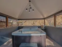 Cozy Cottage Getaway Hotels in Payson