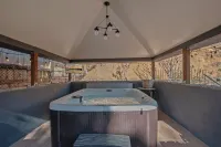 Cozy Cottage Getaway