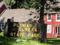New AC Installed:  3 Bedroom Home with Golf Course View , Dogs OK Hotels in Plumas Eureka