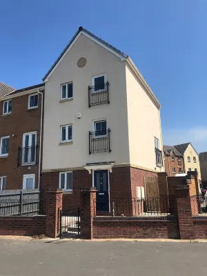 Luxury beachfront pet friendly 3 bed townhouse