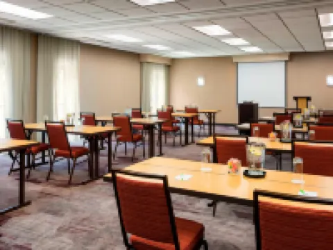 Courtyard Chicago O'Hare Hotels in Des Plaines