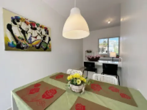 Secure 2-pers apartment centrally located and close to the beach