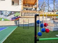 *Basketball,Pickleball, Hot Tub & Space Vibes. Aliens Await! Hotels in Marble Falls