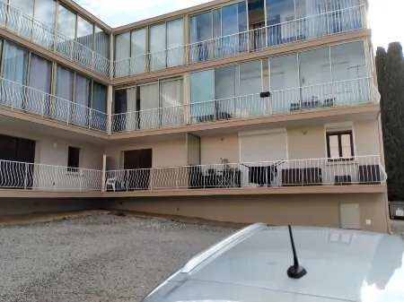 48 m2 apartment near the beach Отели рядом с достопримечательностью «Parc Aventure de la Coudou»