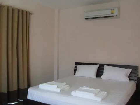 ห้องสแตนดาร์ด เตียงใหญ่ 1 เตียง