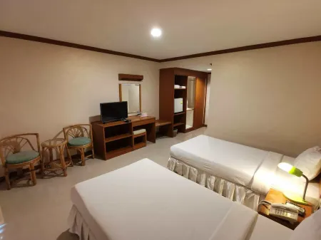 Tonpalm inn Отели в г. Чай Бадан