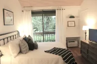 LEGAL VACATION RENTAL - North Shore Surfer's Paradise 카우날라 트레일 주변 호텔