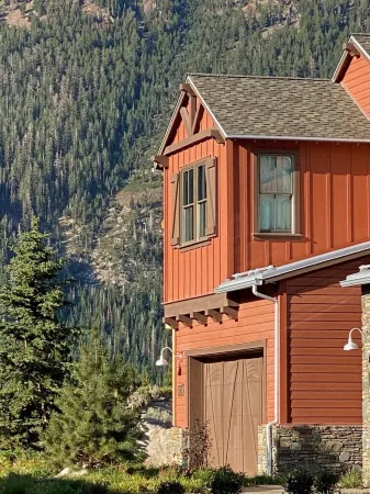 Mammoth Mountain Gondola Views from This Beautiful Retreat!