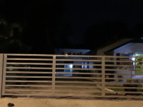 Cozy 4 Bdrm 2Bath Home close to Design District, Wynwood #ArtBasel #MiamiBeach