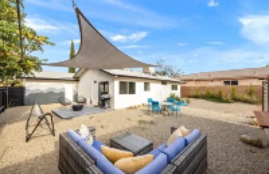 Casa Mestiza- Spacious with Fire Pit, Near Town