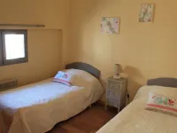 villas - 3 rooms - 4 persons Hotels in Vezac
