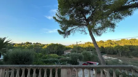 Casa Grillon mit Beheizbarem Pool / Wifi / Ruhige Lage / 6 Personen Отели в г. Кала-Мурада