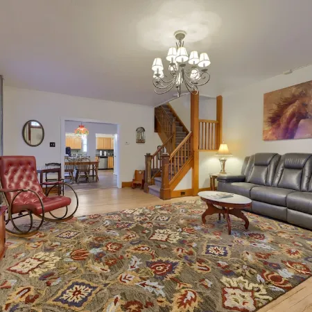 Spacious 4Br Stratton House: A Historic Downtown Stay Backing to Culp's Hill