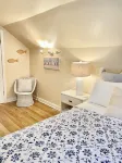 Cate's Place:  Charming home just minutes from Ice Age Trail & Neshotah Beach 투 리버스 파크스 앤드 레크리에이션 주변 호텔